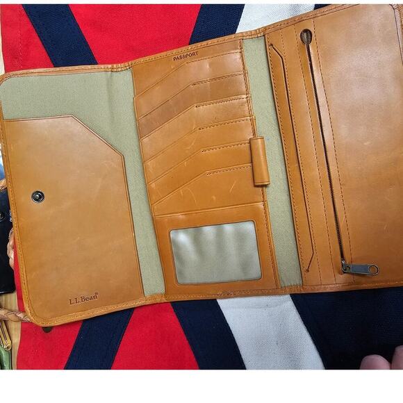 LL Bean Canvas/ leather Travel Passport ID Organizer for man or woman - Picture 6 of 13
